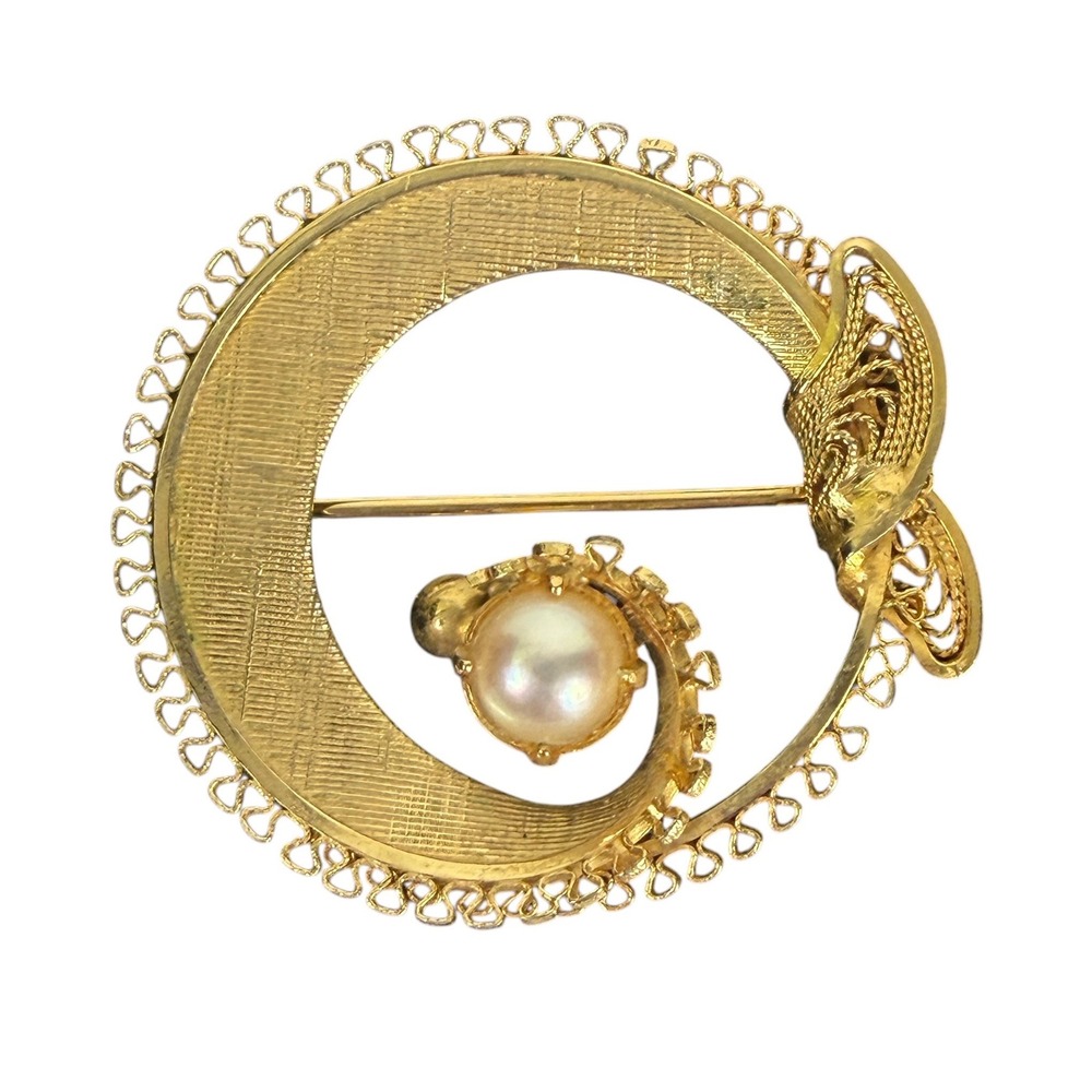 Sorrento Vintage 1/20 12K Gold Filled Cultured Pearl Circle Filigree Brooch Pin